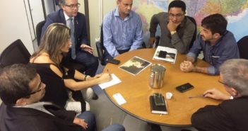 Prefeito de Ourilândia, em audiência com Diretor de Operações do IBAMA e Deputado Federal Joaquim Passarinho, em Brasília/DF